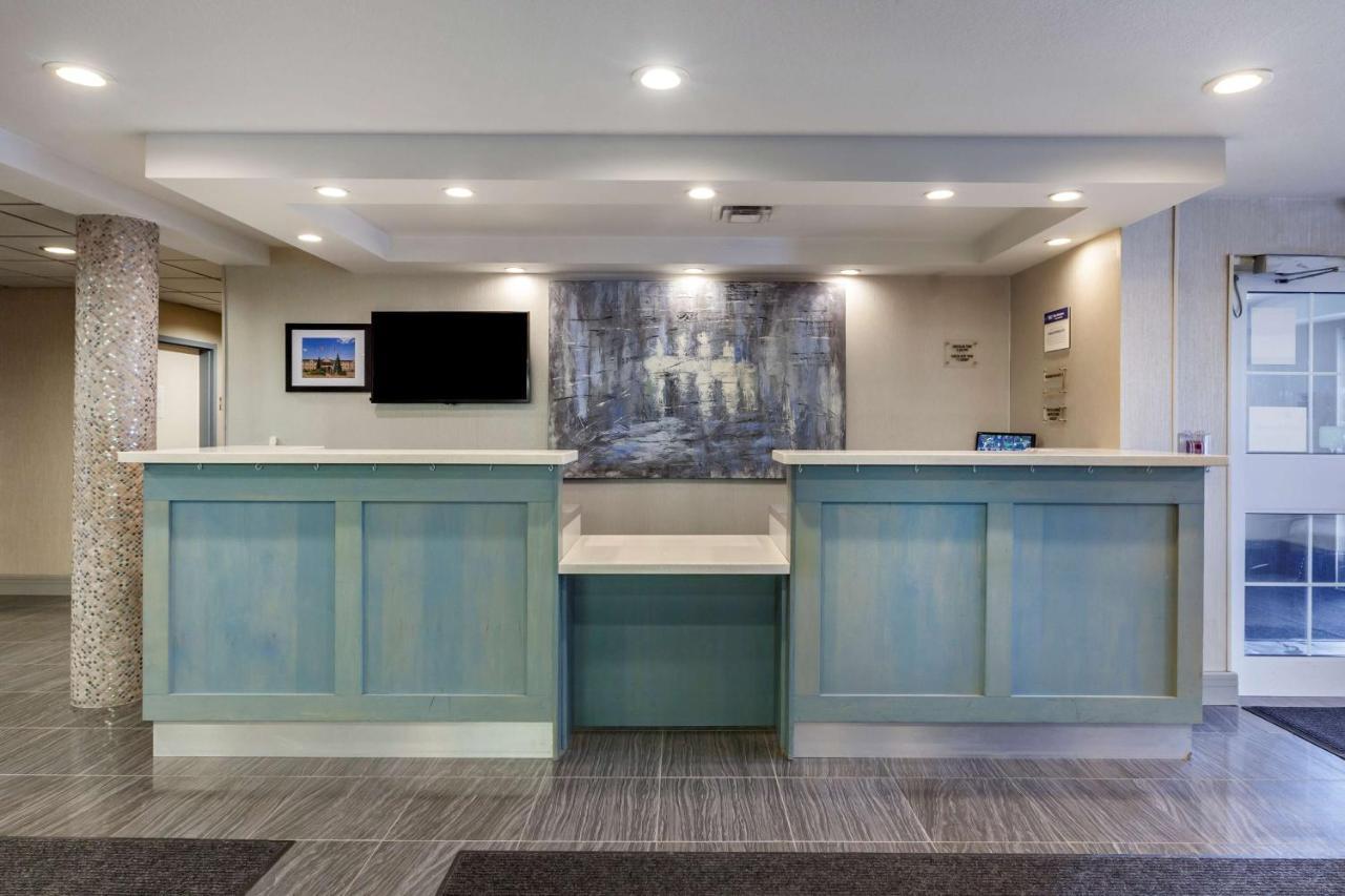 Best Western Plus Woodstock Inn & Suites Екстериор снимка