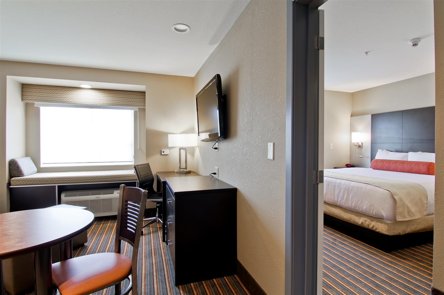 Best Western Plus Woodstock Inn & Suites Екстериор снимка