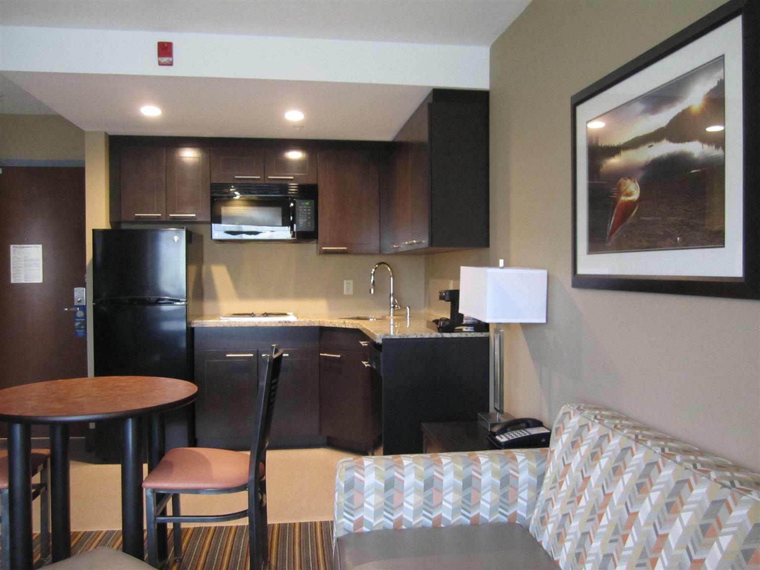 Best Western Plus Woodstock Inn & Suites Екстериор снимка